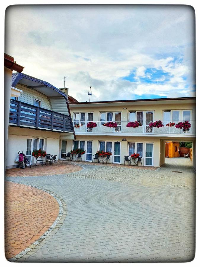 Maja Appartement Łeba Buitenkant foto